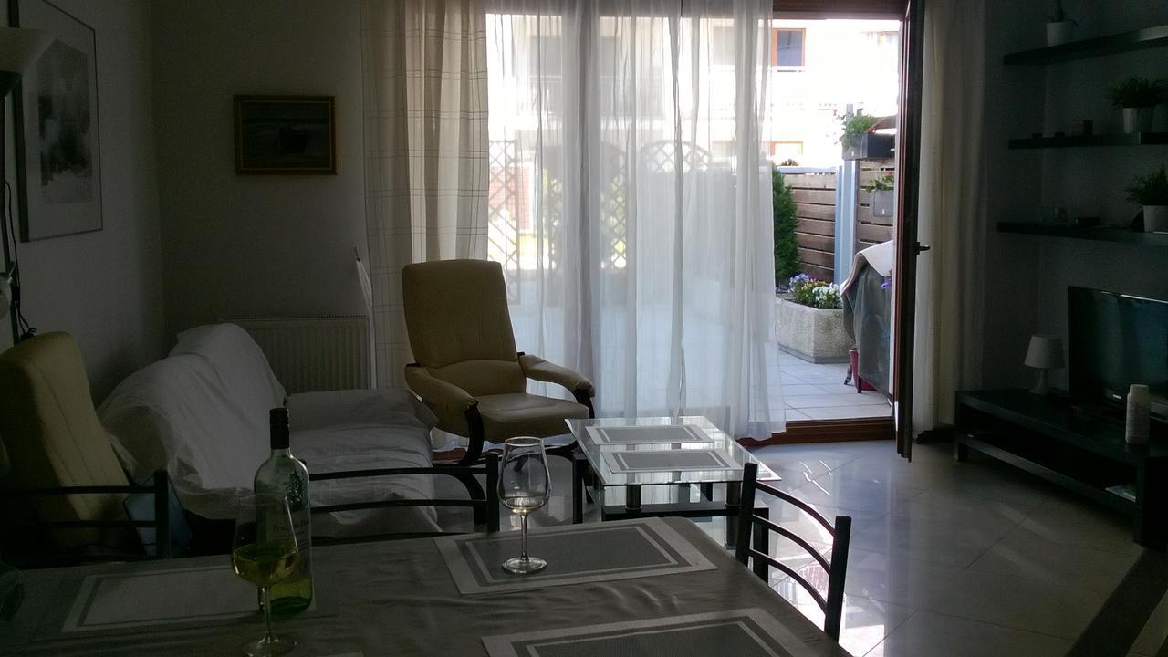 Swinoujscie Platan Patio 6 - Berry Apartments Eksteriør billede
