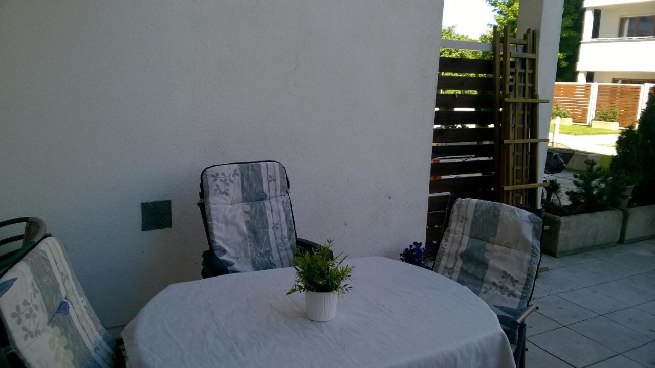 Swinoujscie Platan Patio 6 - Berry Apartments Eksteriør billede